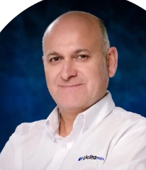 Alexis Casas, fundador y experto en licitaciones de Licitamás